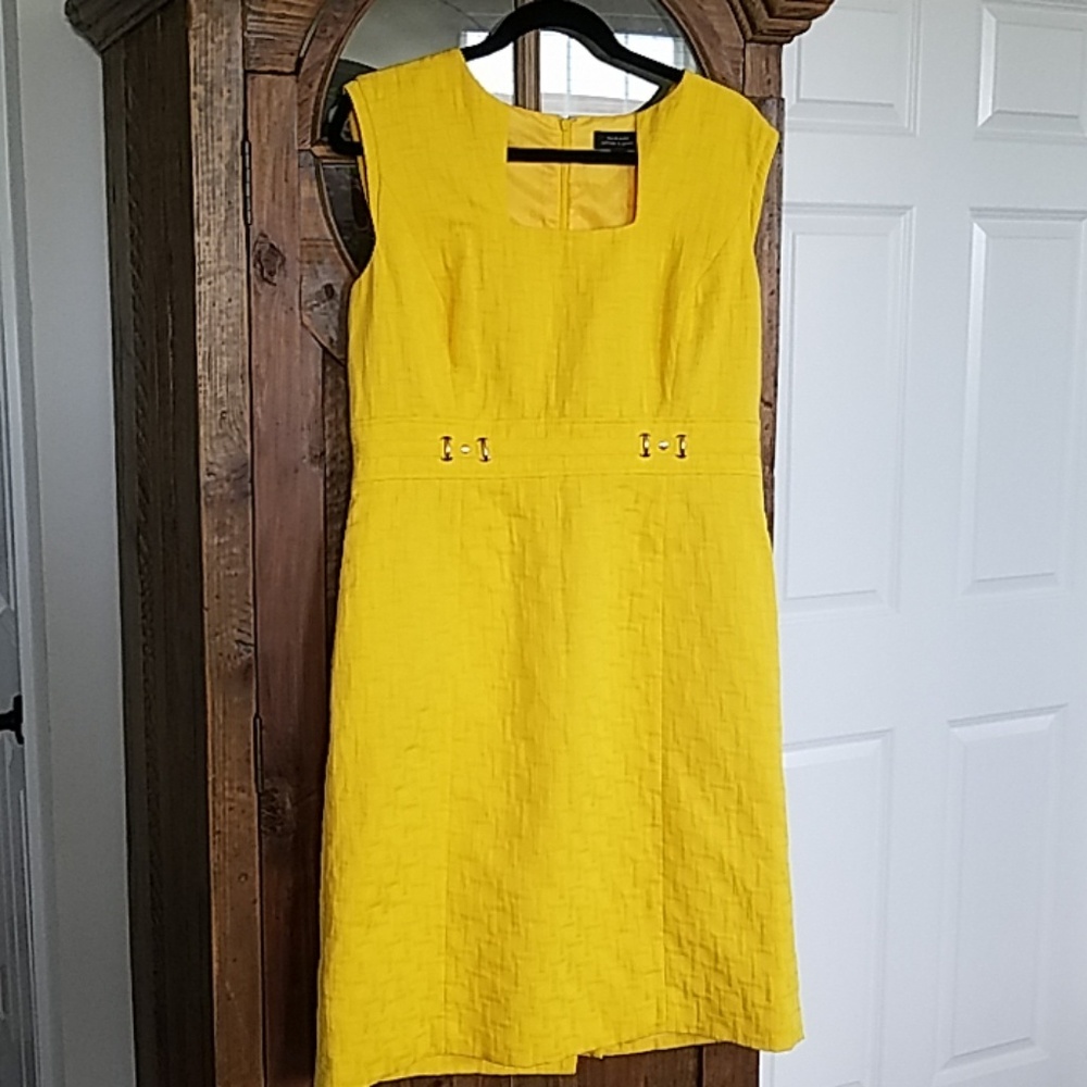 SALE! Tahari Yellow Juliette Dress NWT
